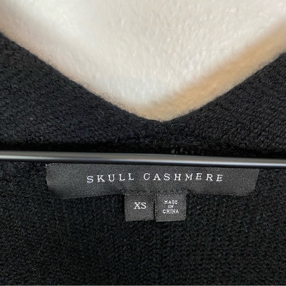 Skull Cashmere Dia Embroidered Skull Wool & Cashmere Cardigan - Picture 7 of 8